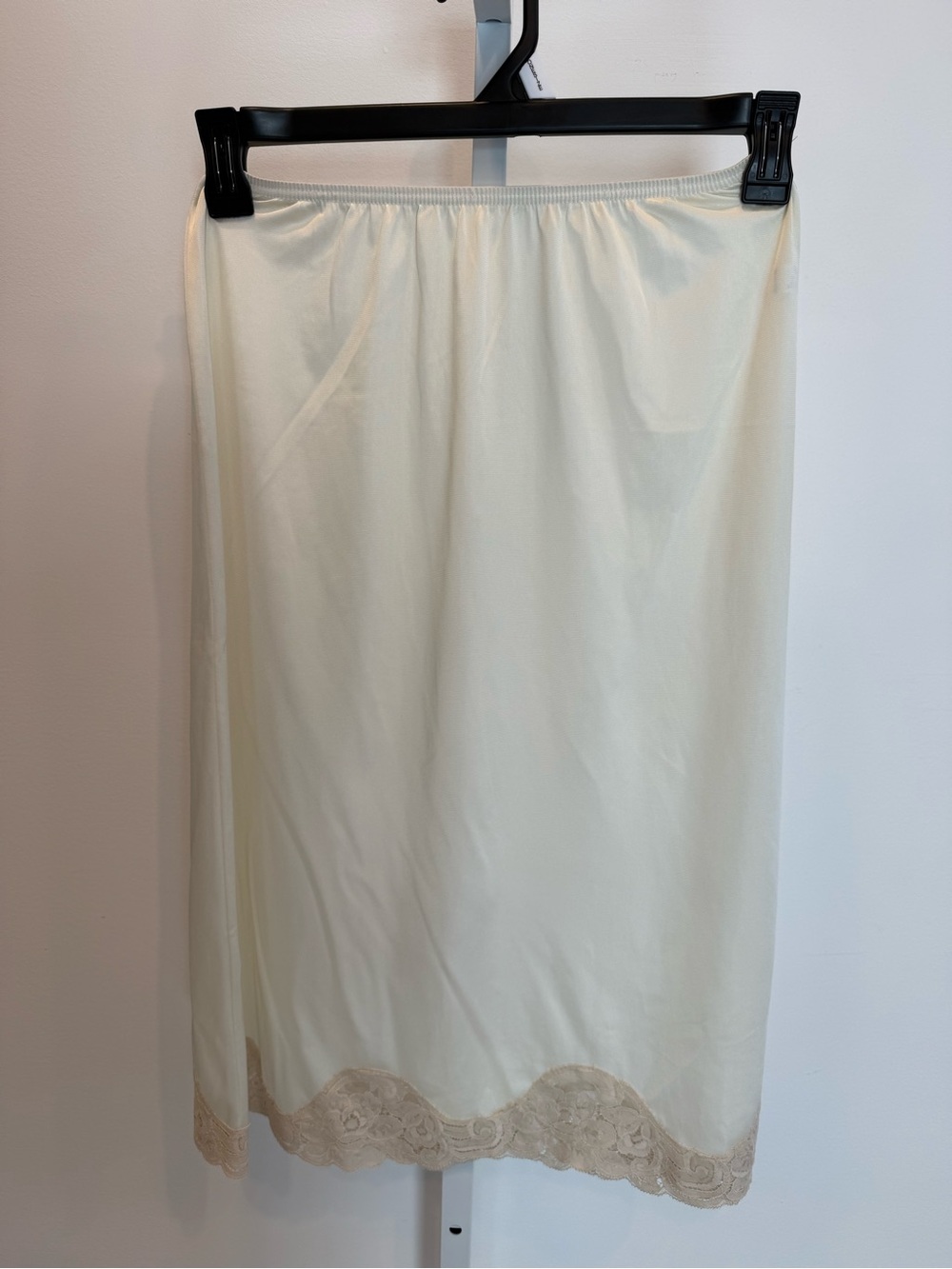 Vintage Vanity Fair Cream Half Slip with Lace Trim Elastic Waist Size S M L